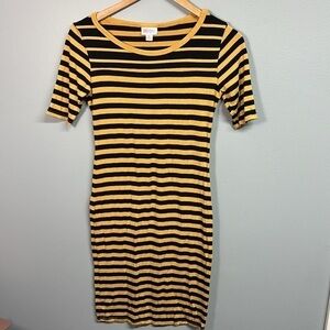 LuLaRoe Black and Yellow Sheath Dress with 3/4 Sleeves